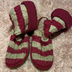 UGG Kids Striped Knit Boots size 2 Worn once
